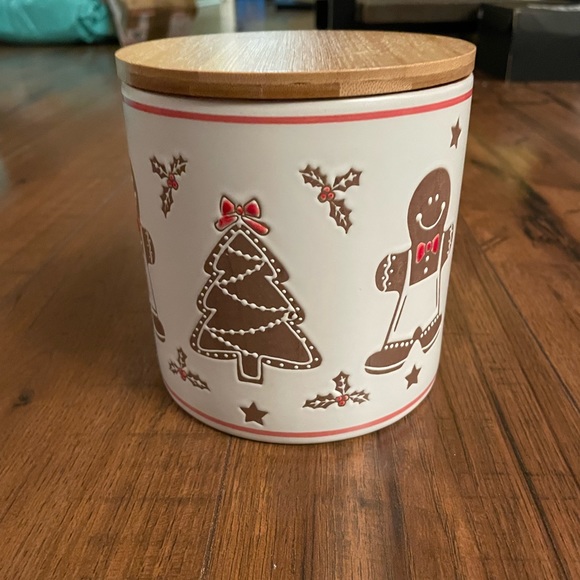 Eli+ Ana gingerbread man & Christmas tree cellar - Picture 1 of 4